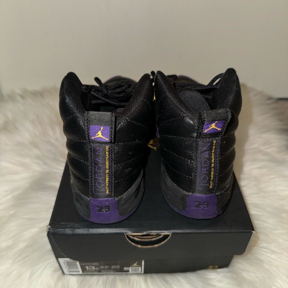 Kids Jordan Retro 12 - Picture 3 of 3